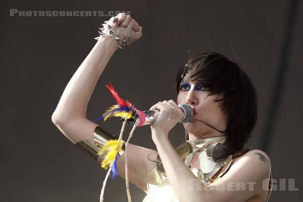 YEAH YEAH YEAHS - 2009-08-28 - SAINT CLOUD - Domaine National - Scene de la Cascade - 